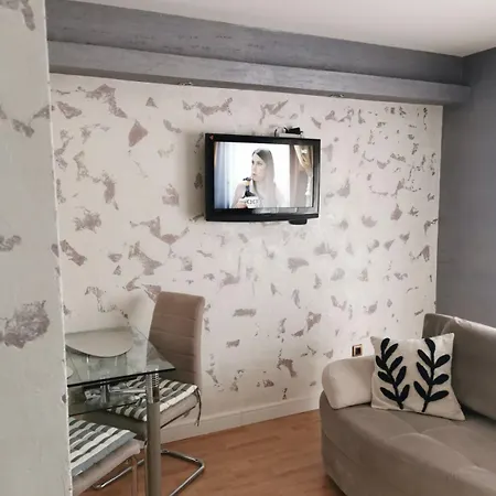 Apartament Lena